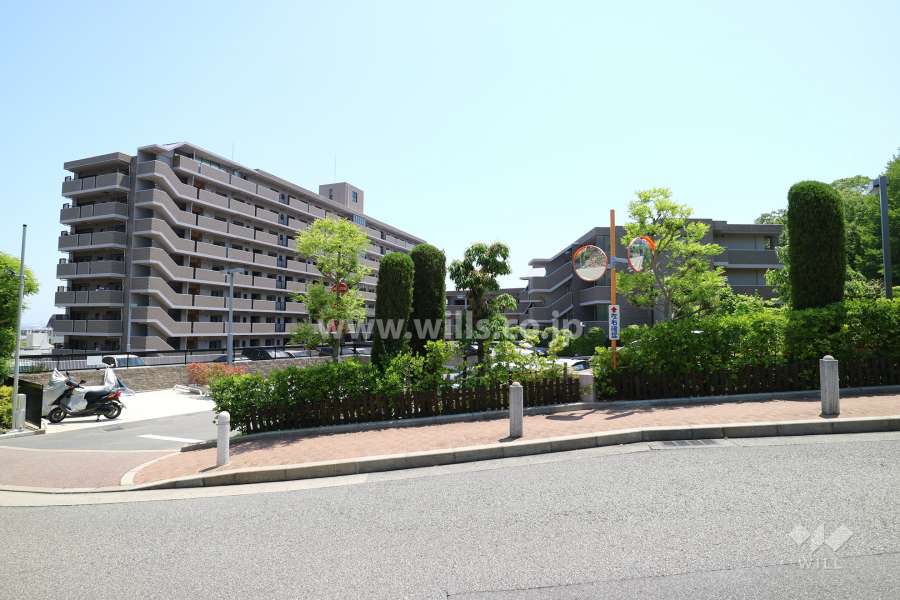 サンヴェールエルゼ甲陽園の外観（北側から）