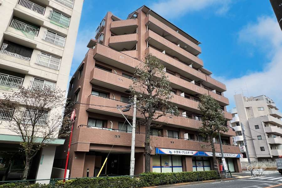 東急ドエルアルス野方の外観（南西側から）