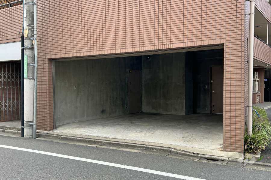 敷地内駐車場（屋内平面式）