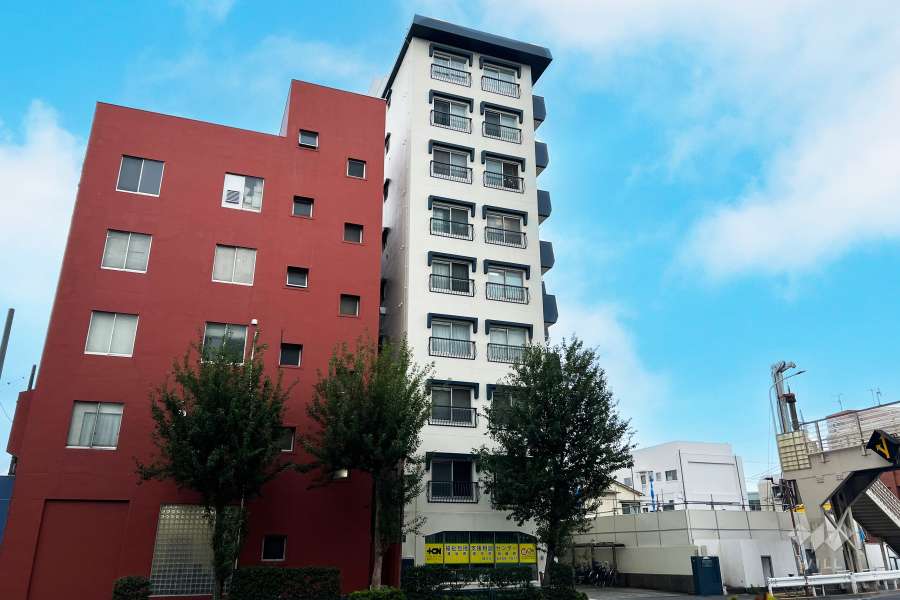 マンションローゼ丸山の外観（北西側から）