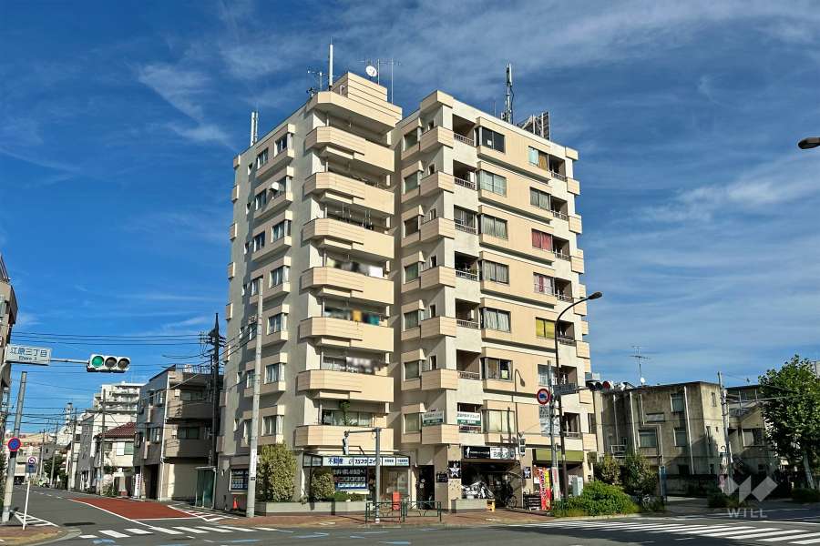 ライオンズマンション江古田の外観（南西側から）