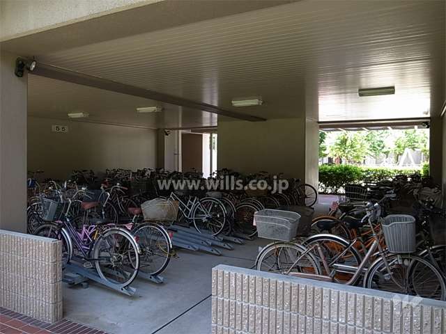 建物1階にある駐輪場