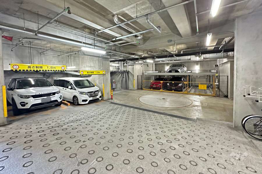敷地内駐車場（屋内機械式）