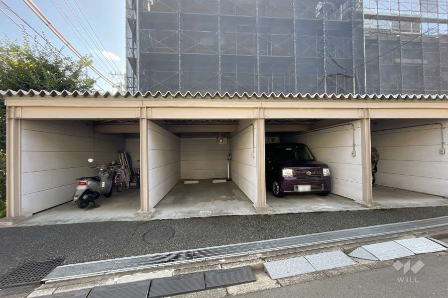 敷地内駐車場（屋内平面式）
