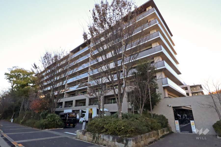 グランドメゾン江古田の杜の外観（北東側から）