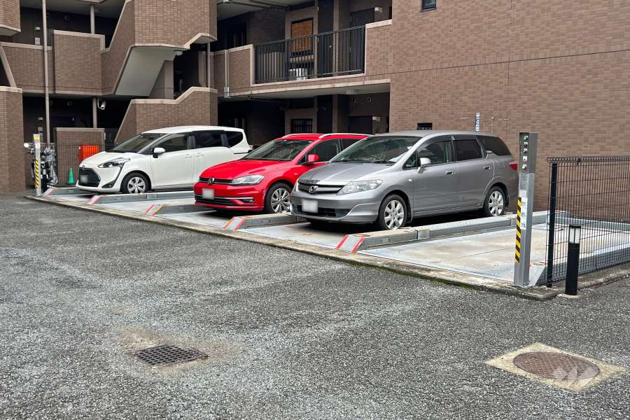 敷地内駐車場（屋外機械式）