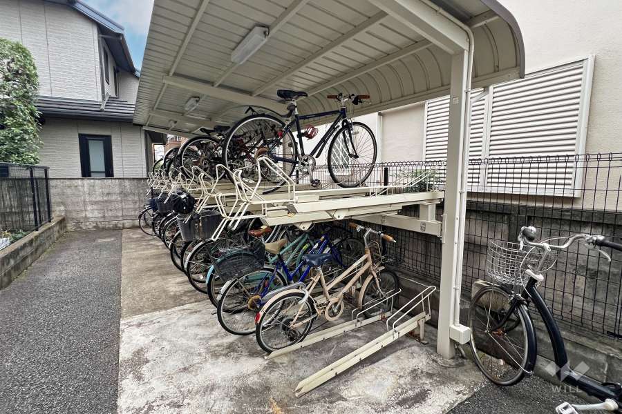 駐輪場（ルーフ付きラック式）