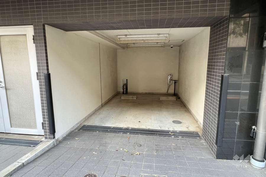 敷地内駐車場（屋内平面式）