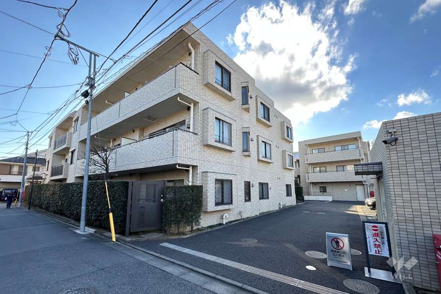 ファミール都立家政の外観（北東側から）