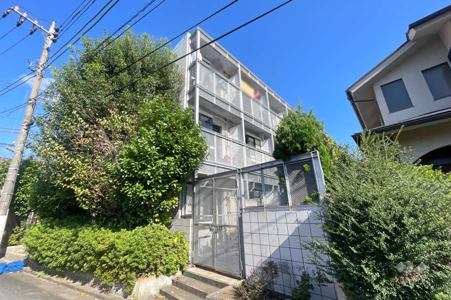 日神パレステージ哲学堂の外観（南西側から）