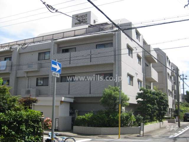 ライオンズマンション甲子園一番町の外観（北側から）