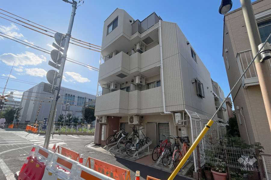 ラシード中野新井薬師の外観（東側から）　