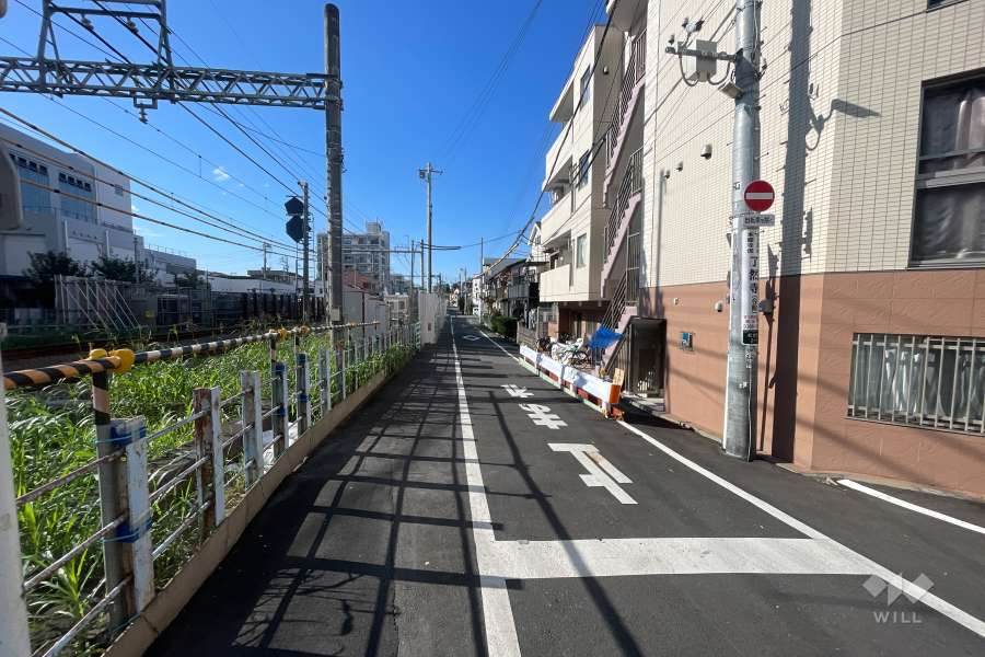 敷地南西側の前面道路　