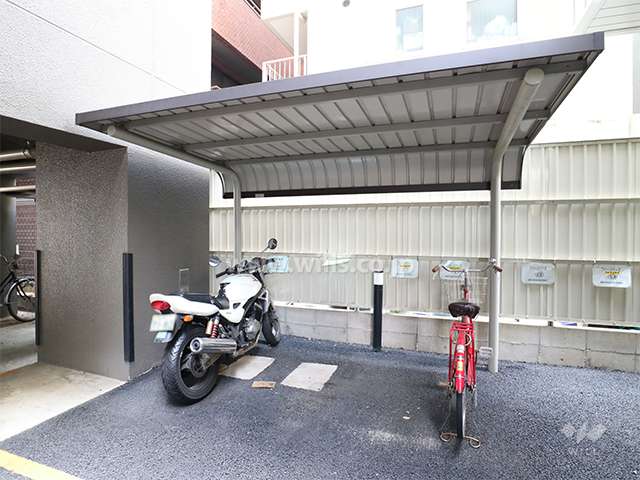 バイク置場