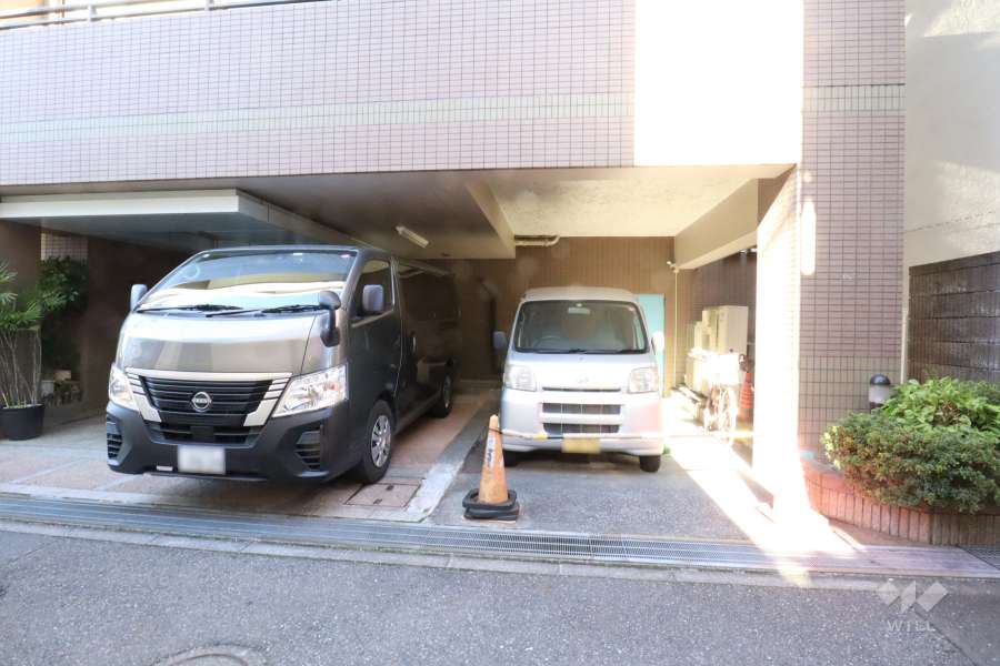敷地内駐車場（屋内平面式）