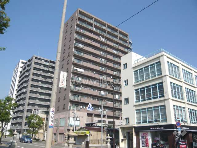 東急ドエル・アルス西宮エスタシアの外観（南西側から）