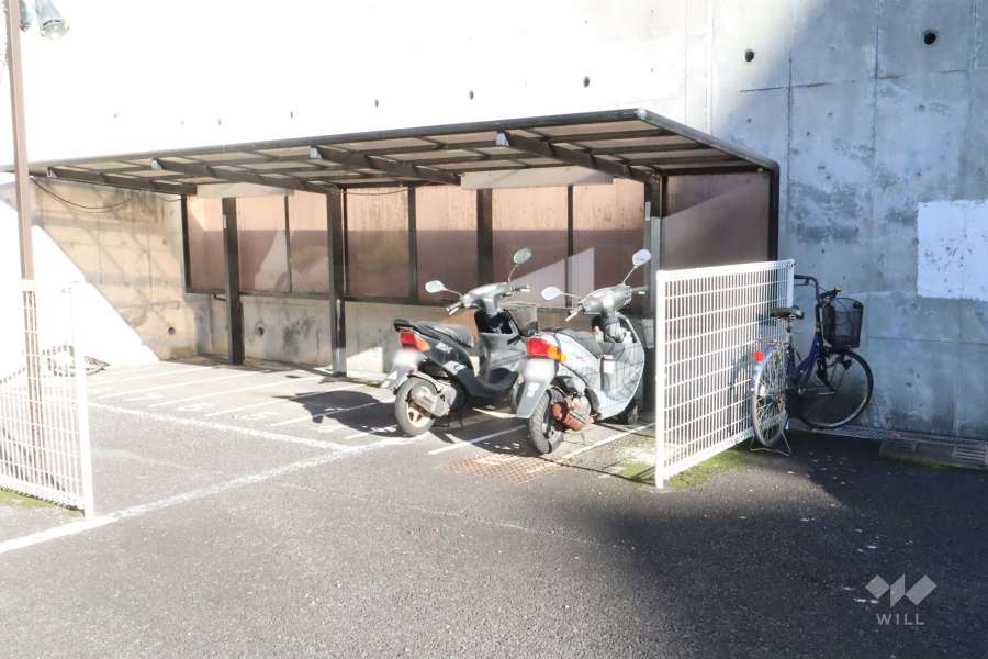 バイク置き場