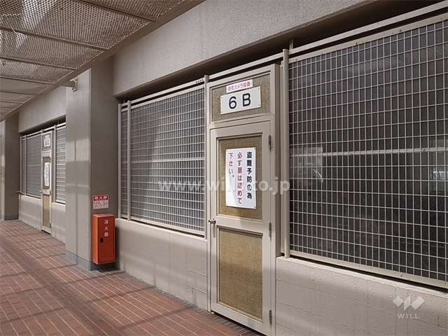 建物1階にある駐輪場