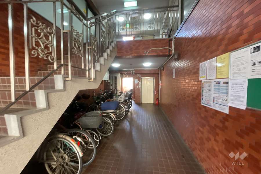 屋内に設けられた駐輪場