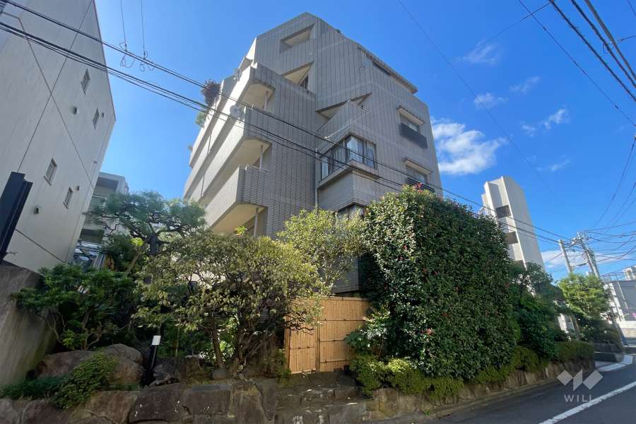 グレースハウス戸倉の外観（東側から）