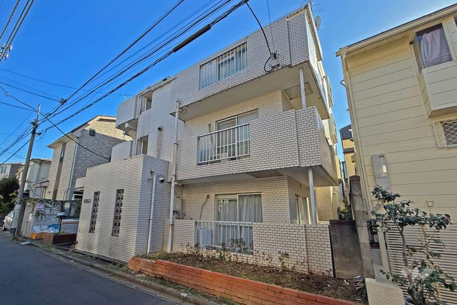 アートイン中野の外観（北西側から）