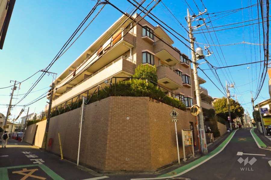 クレスト落合の外観(南東側から)