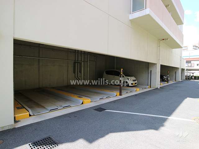 敷地内駐車場（屋内機械式）