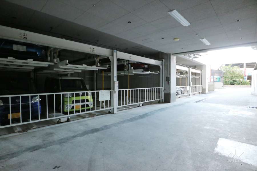 敷地内駐車場（屋内機械式）