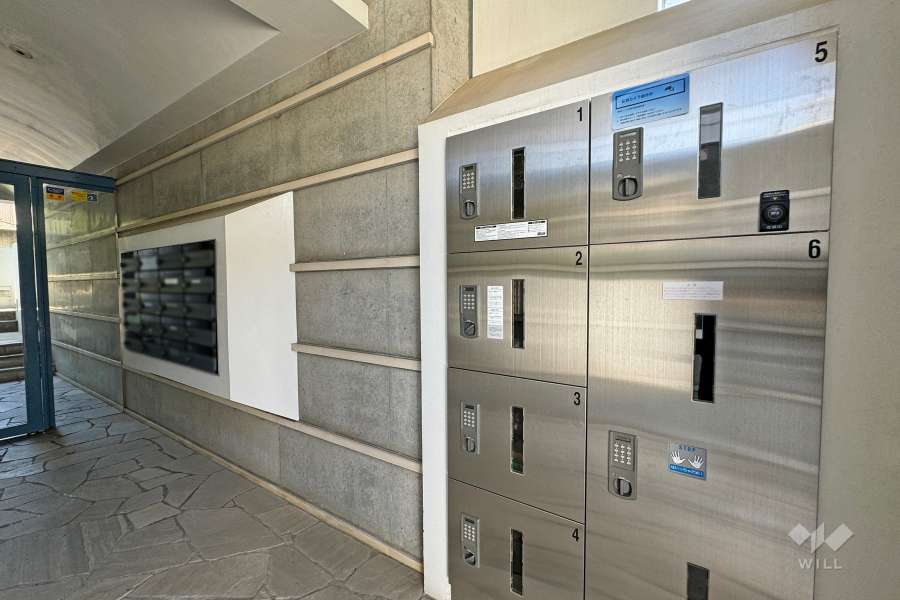 宅配ボックスと共用ポスト