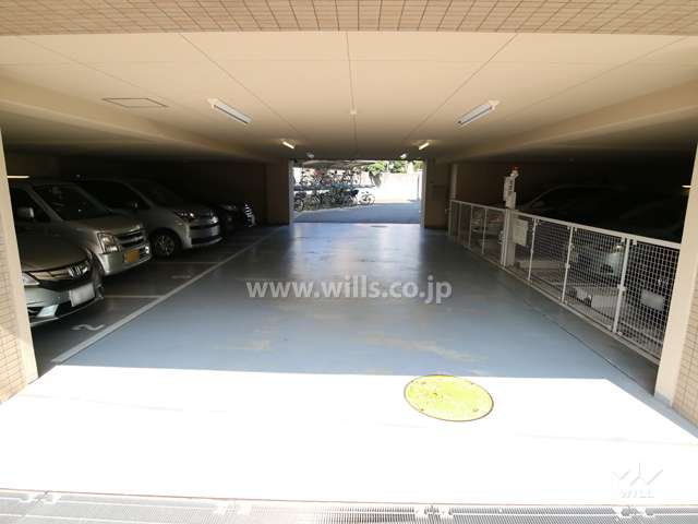 敷地内駐車場(屋内機械式)