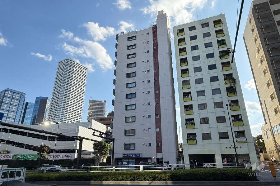 マンション中野坂上の外観（北西側から）