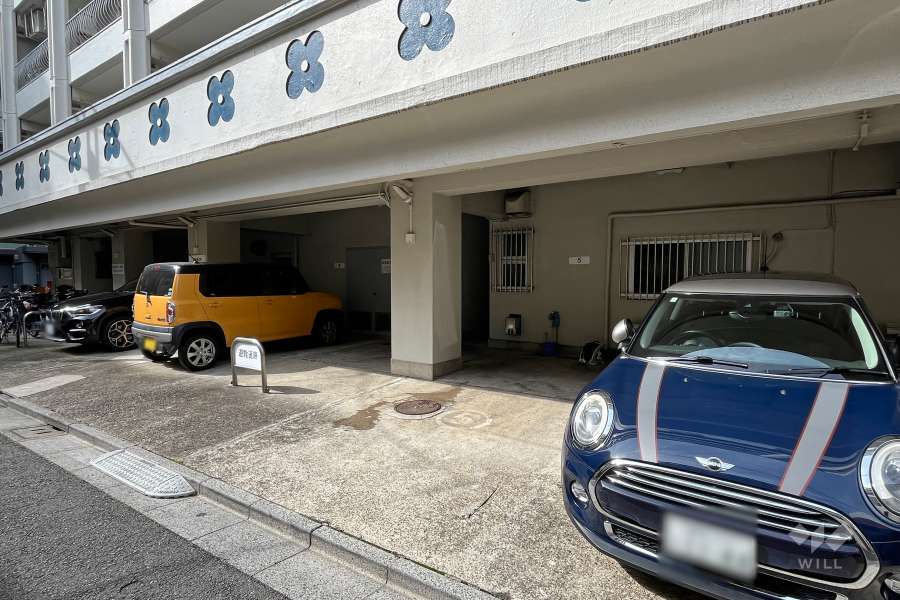 敷地内駐車場（屋内平面式）