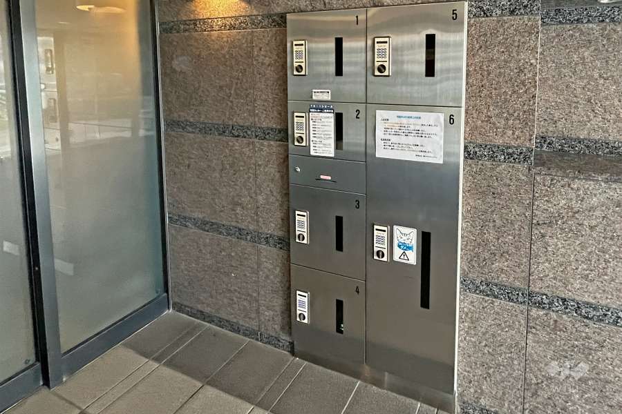 宅配ボックス