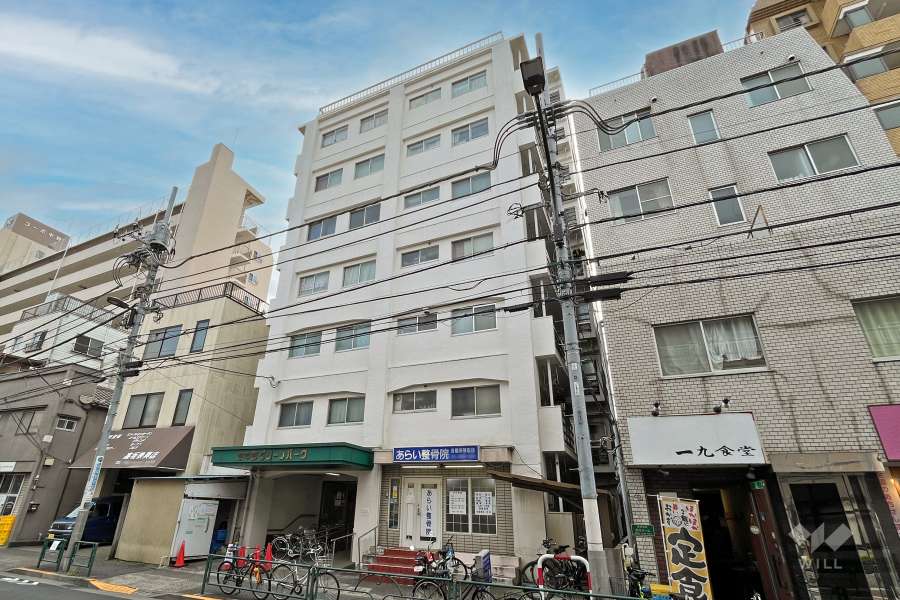 東中野グリーンパークの外観（北側から）