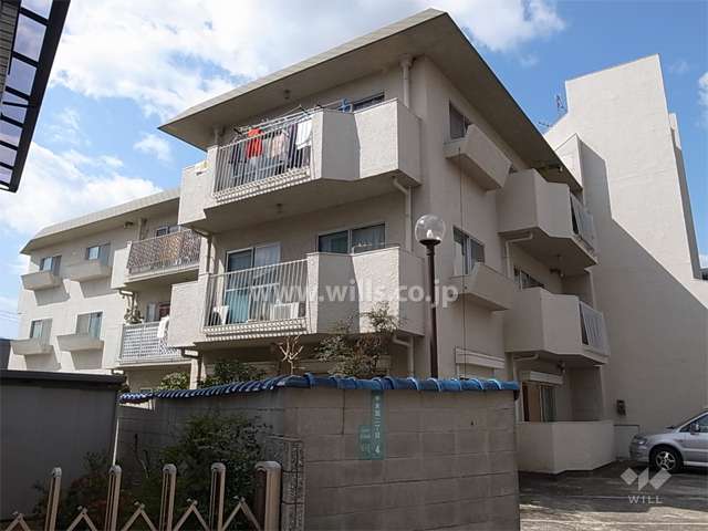 グレデンス甲東園の外観（北東側から）