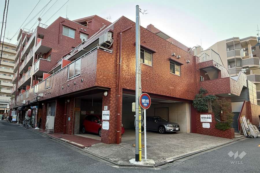 プラム鍋横の外観（北西側から）