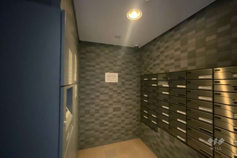 宅配ボックスと共用ポスト　