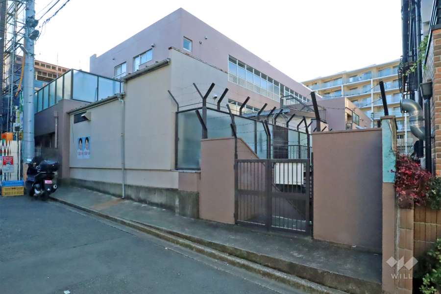 東中野ダイヤモンドマンションの外観（北東側から）