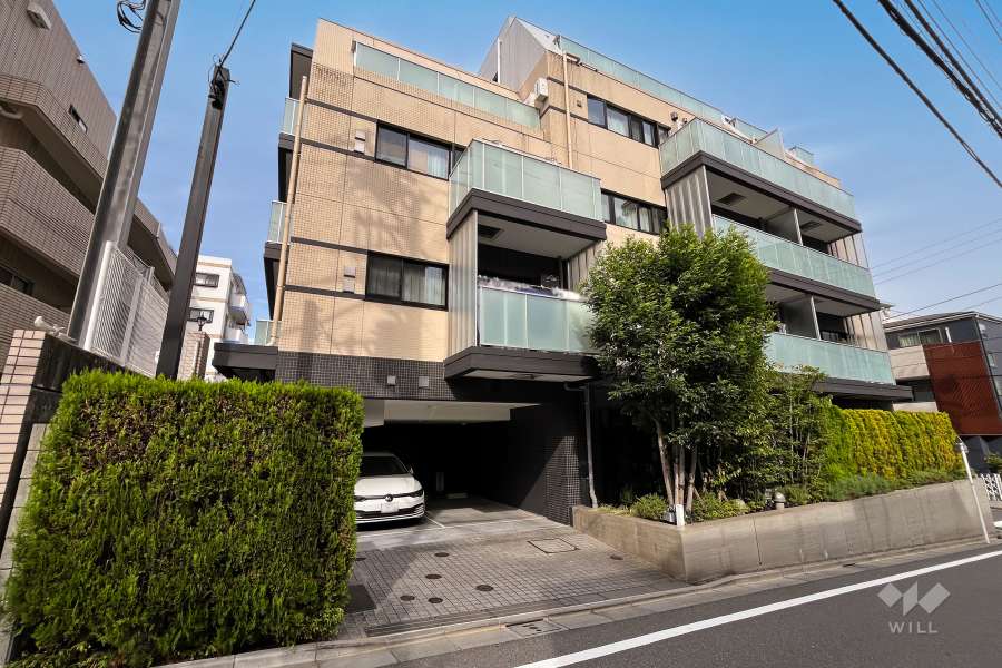 ピアース中野坂上の外観（南西側から）