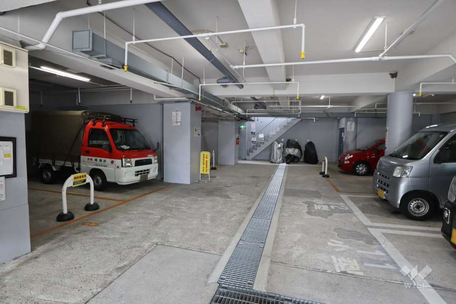 敷地内駐車場（屋内平面式）
