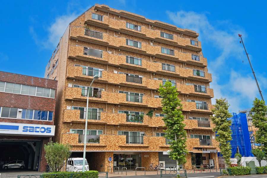 シャンボール新中野の外観（南西側から）