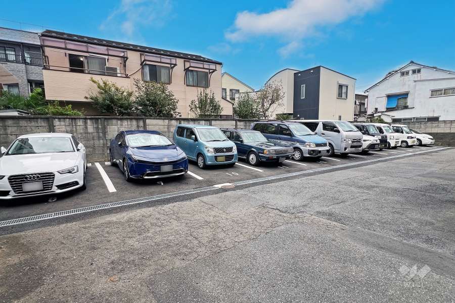 敷地内駐車場（屋外平面式）2