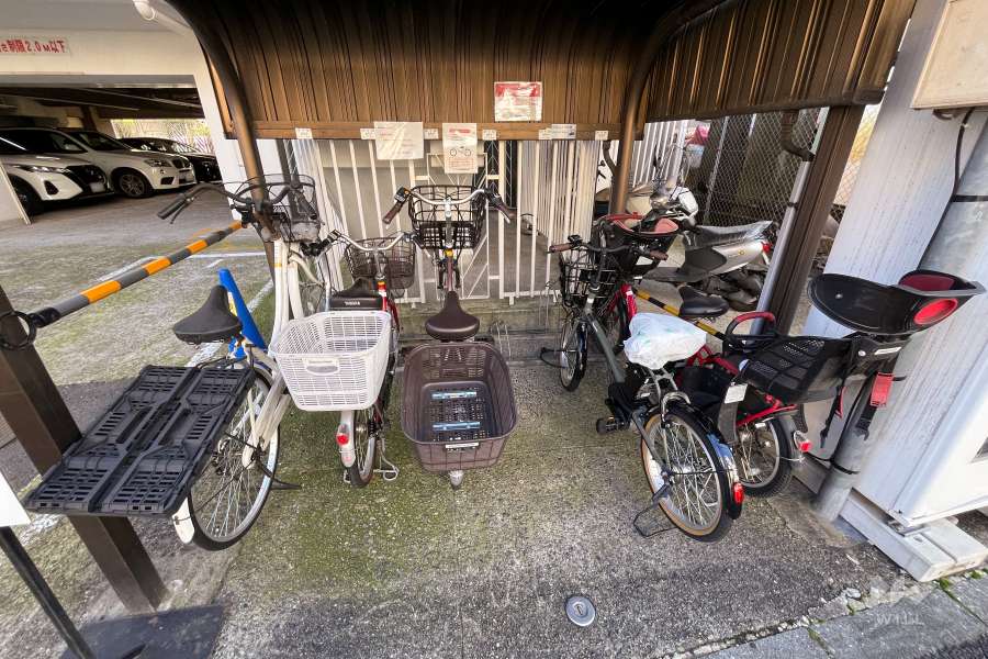 駐輪場