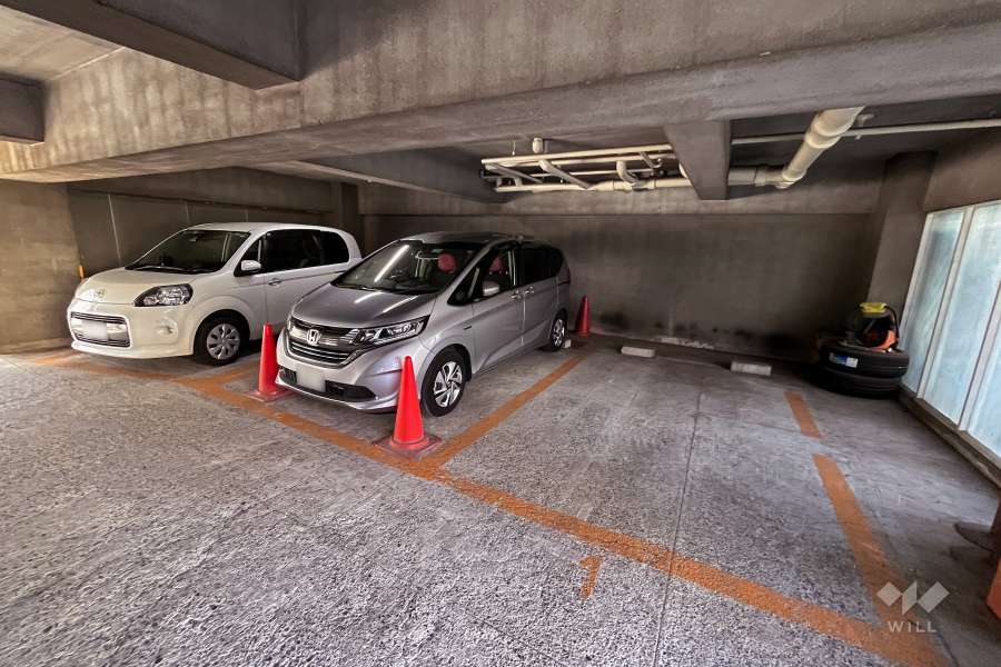 敷地内駐車場（屋内平面式）