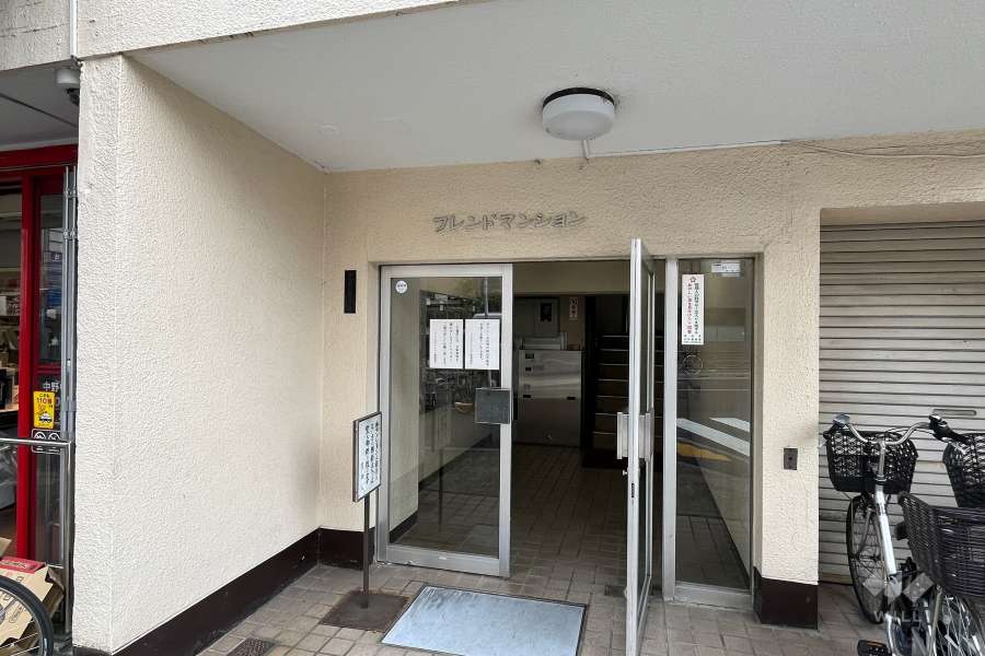 エントランス