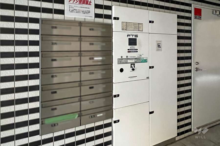 宅配ボックスと共用ポスト