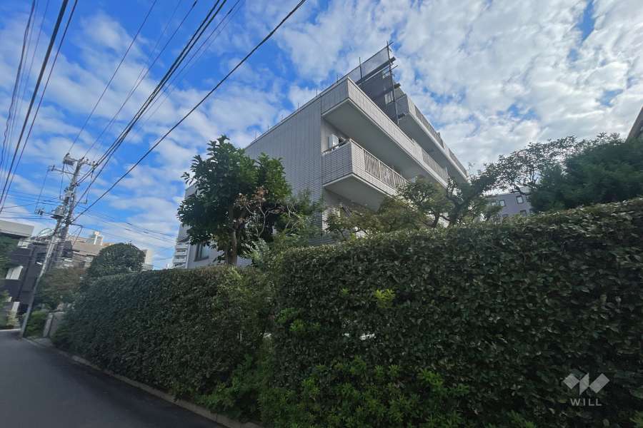 ライオンズステージ中野中央の外観（南西側から）