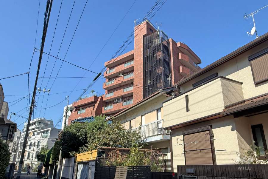 サンメゾン中野の外観（南東側から）