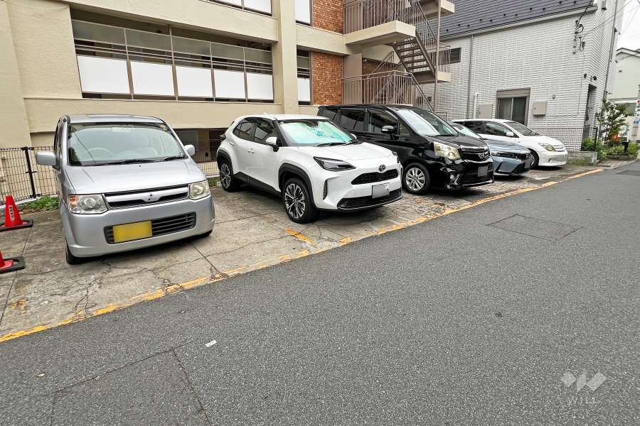 敷地内駐車場（屋外平面式）