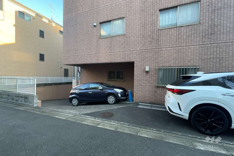 敷地内駐車場（屋外平面式）